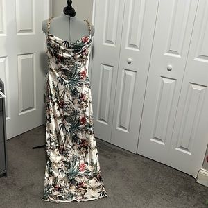 Fashion Nova Chained To You maxi dress tropical print gold chain size L large